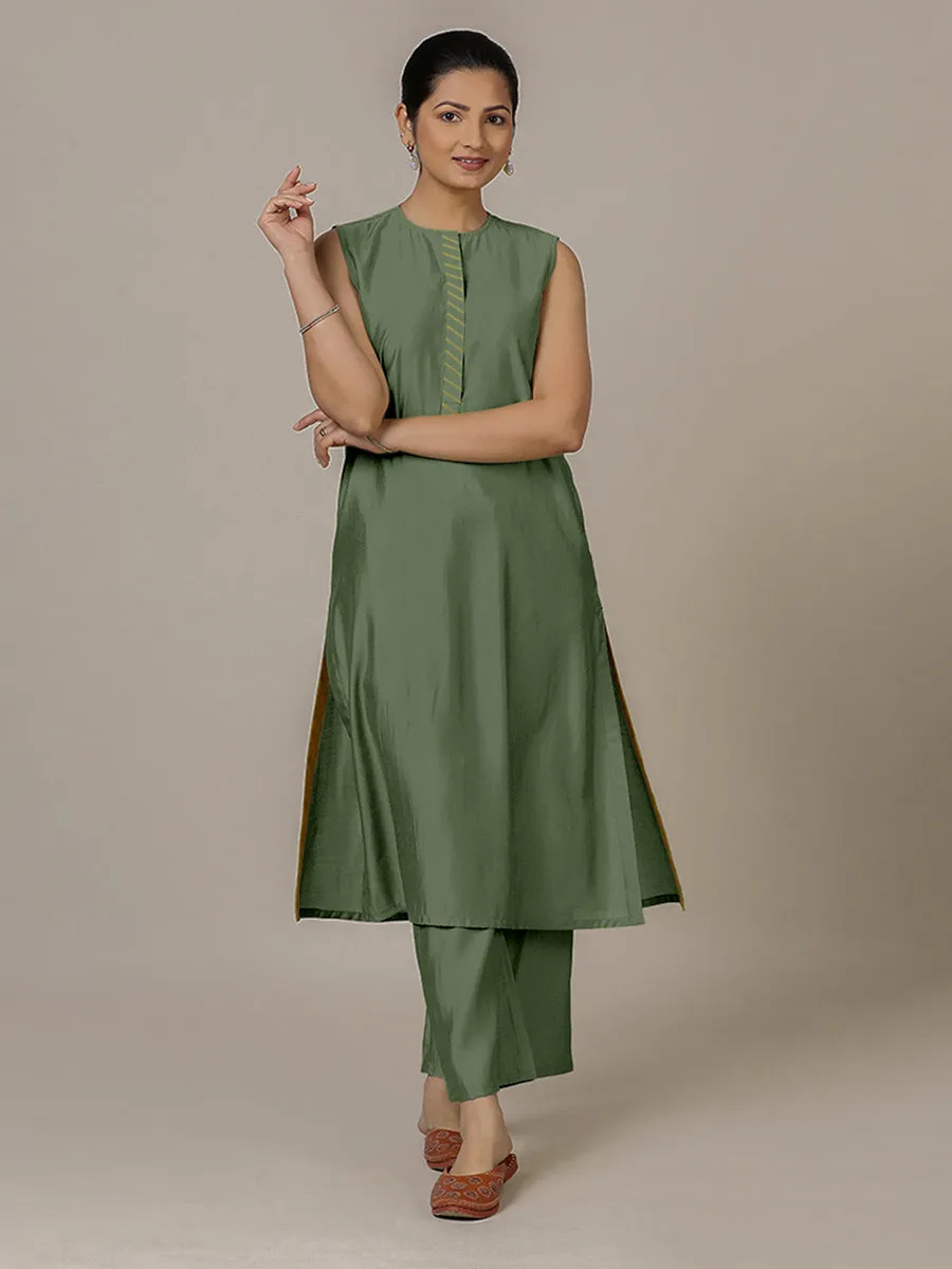 Adah x Rozaana | A Line Kurta in Hunter Green with Thread Work | Coords or Only Kurta