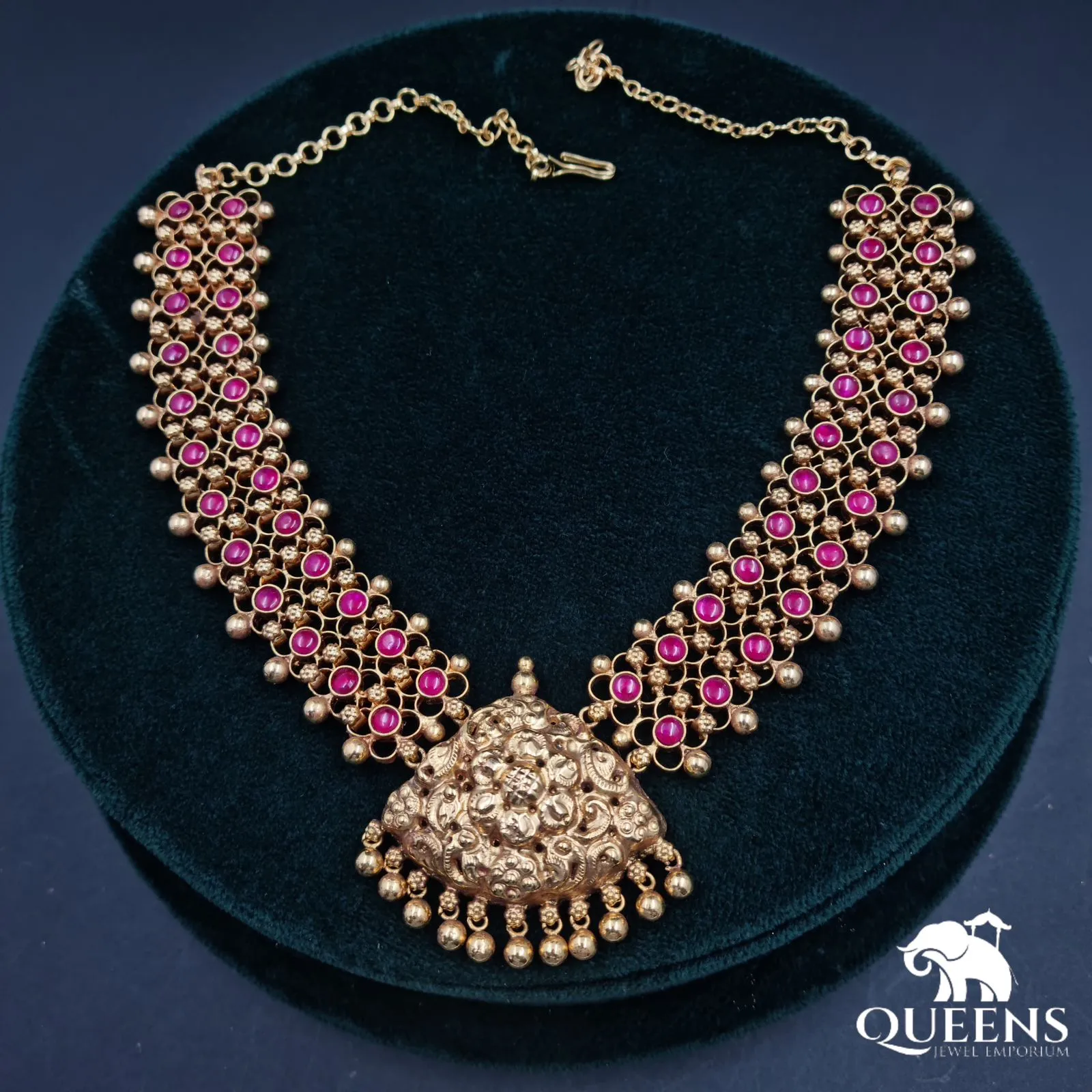 ADHIRUPINI NAHAAS NECKLACE