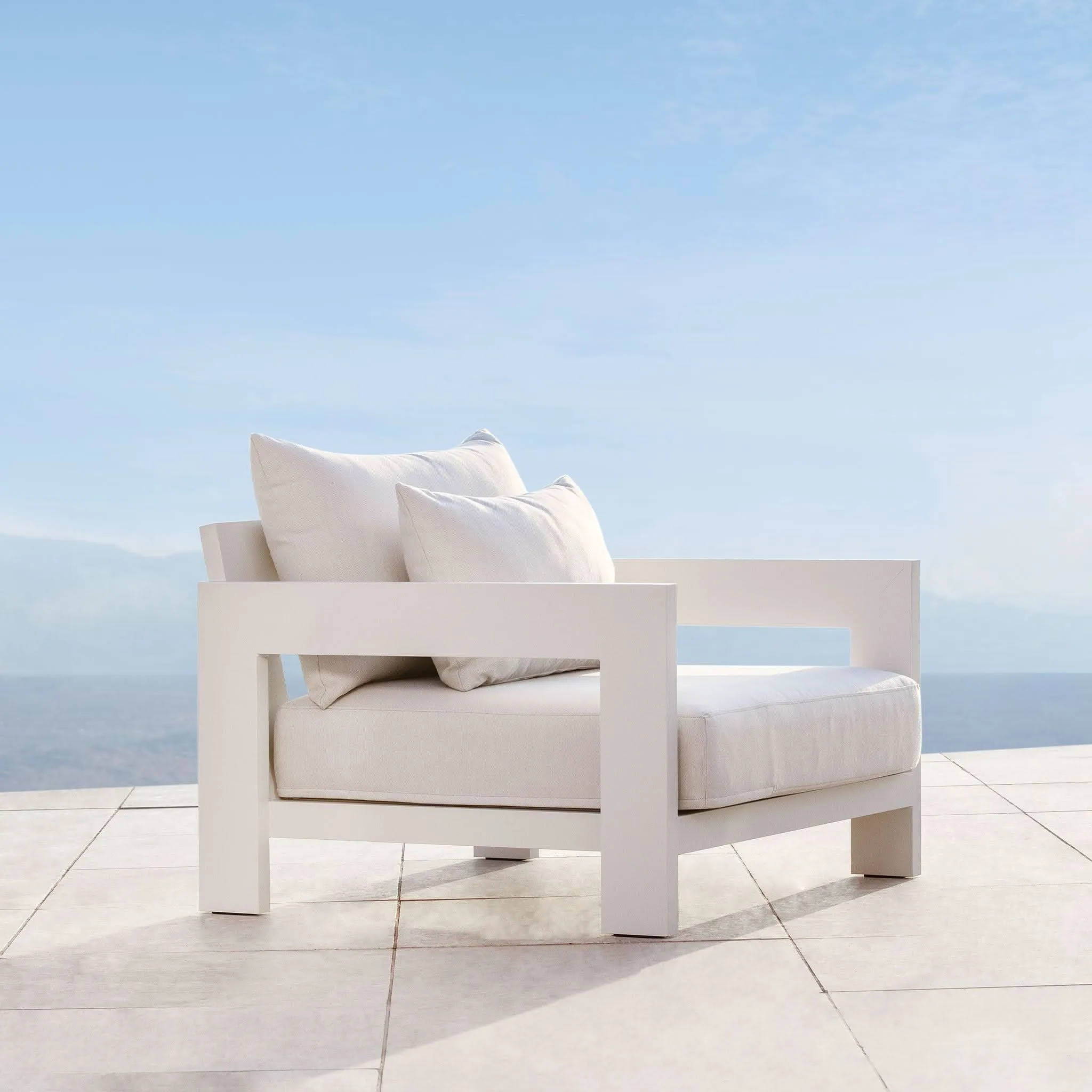 Hampton Lounge Chair - Asteroid