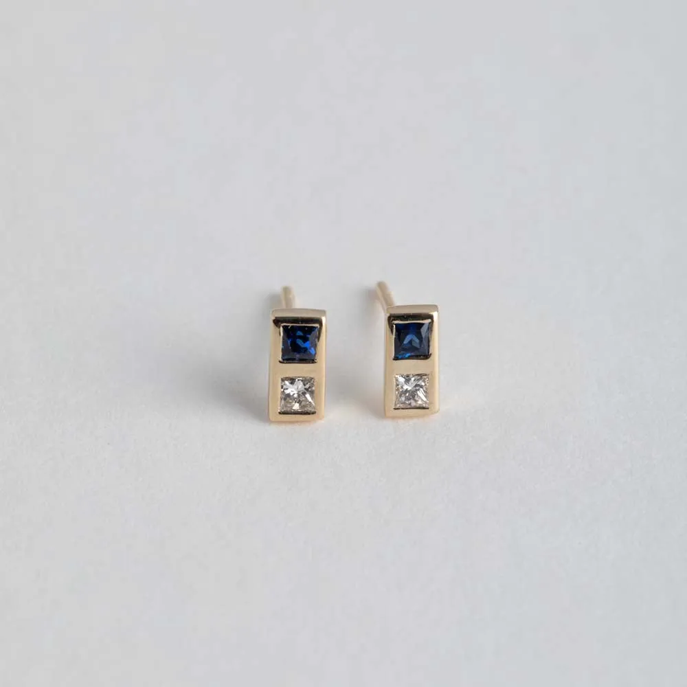 Natu Small Stud Earrings