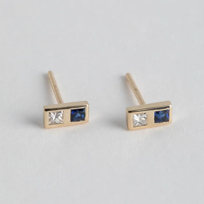 Natu Small Stud Earrings