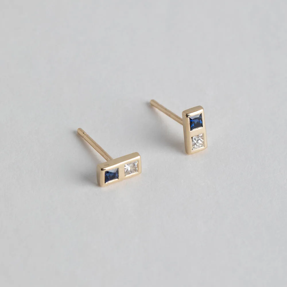 Natu Small Stud Earrings